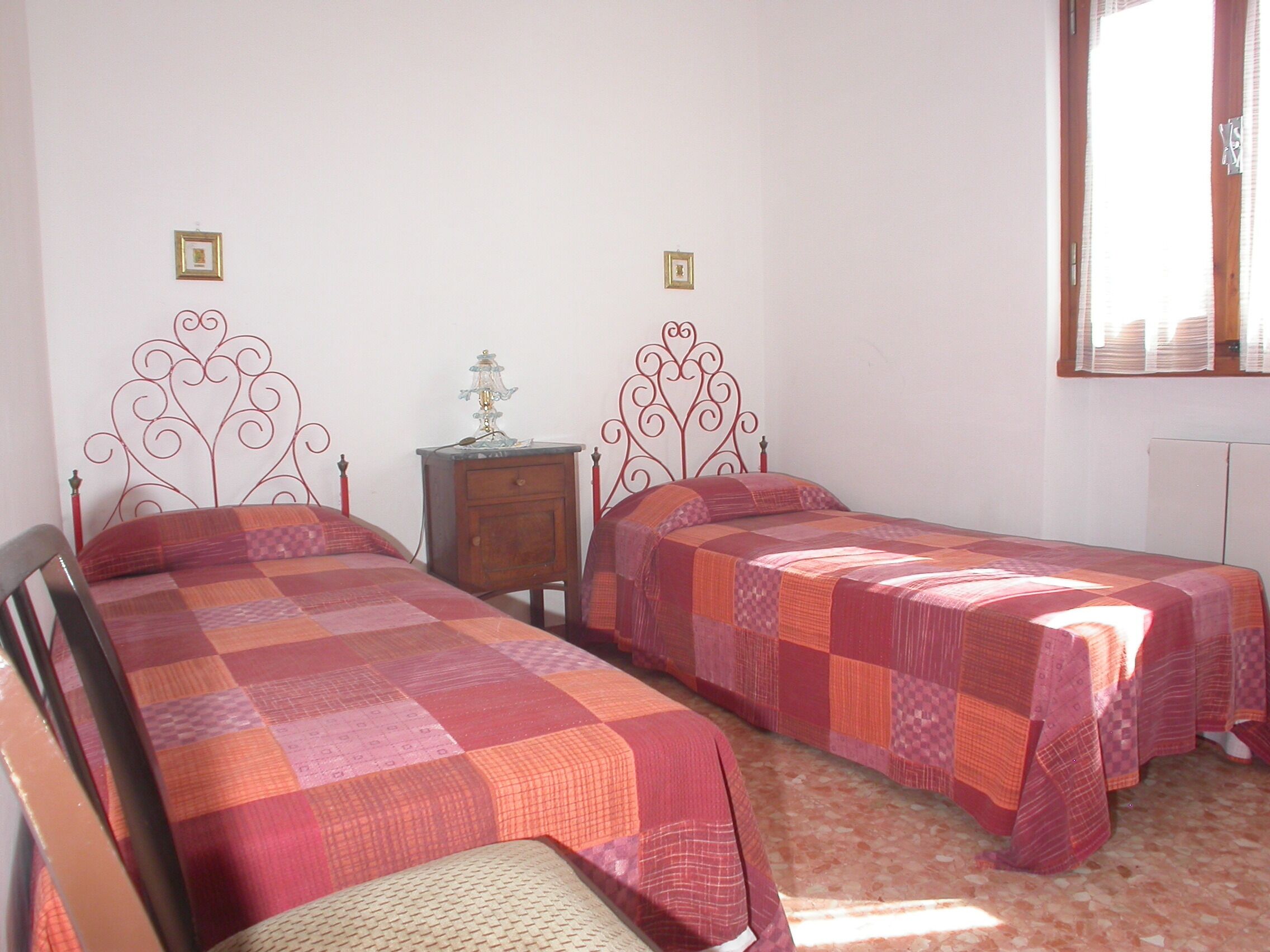 2 chambres, fer et planche à repasser, Wi-Fi gratuit