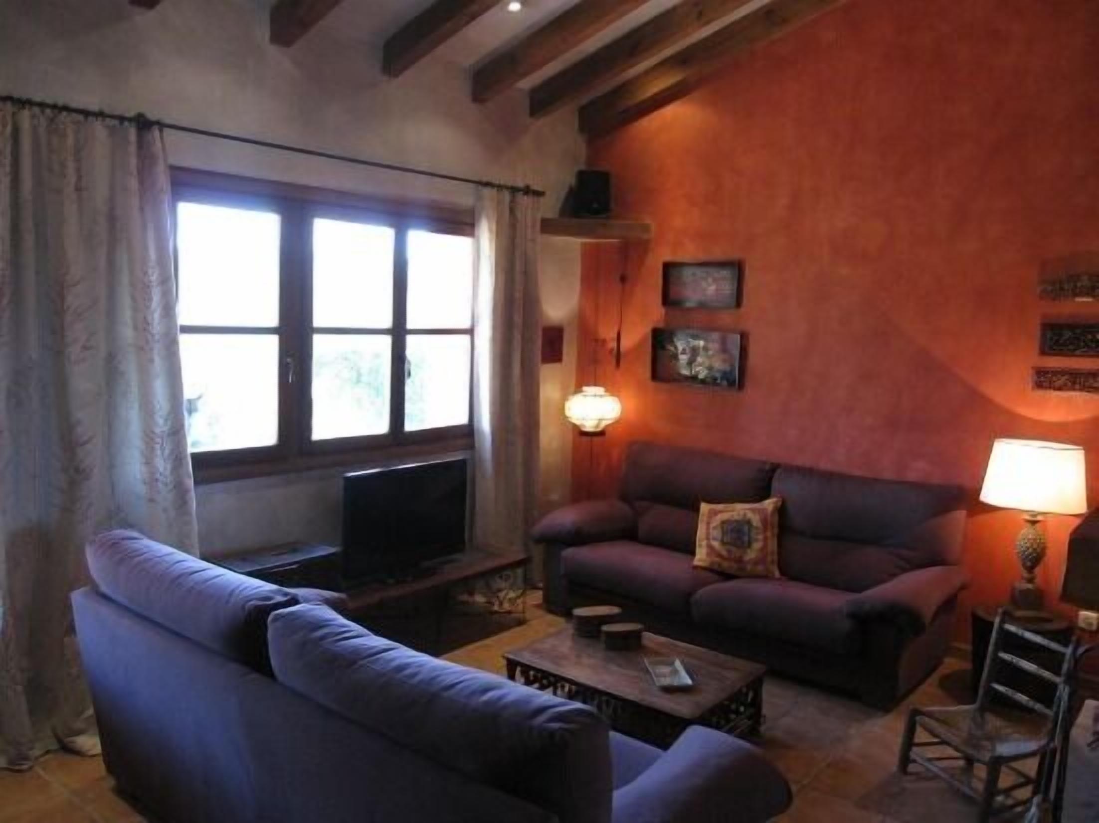 Dalt La Figuera cottage for 10 + 2 people (full rental)