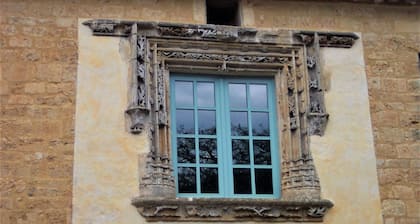 New luxury renovation of an ancient stone barn in a medieval bastide village