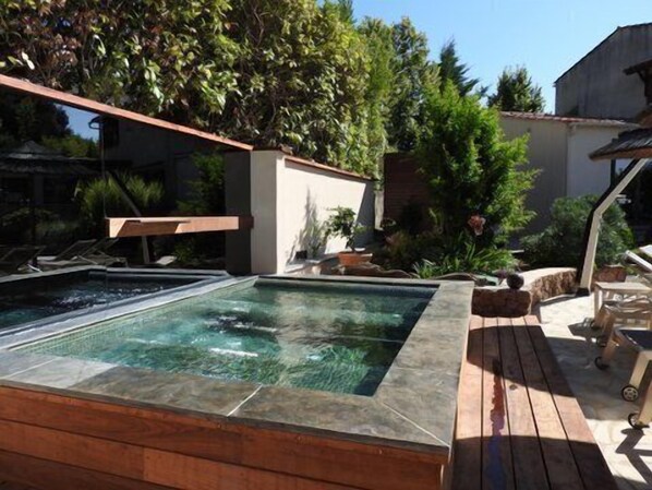 Piscine extérieure