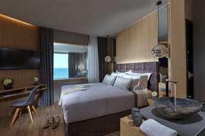 3 chambres, coffres-forts dans les chambres, bureau