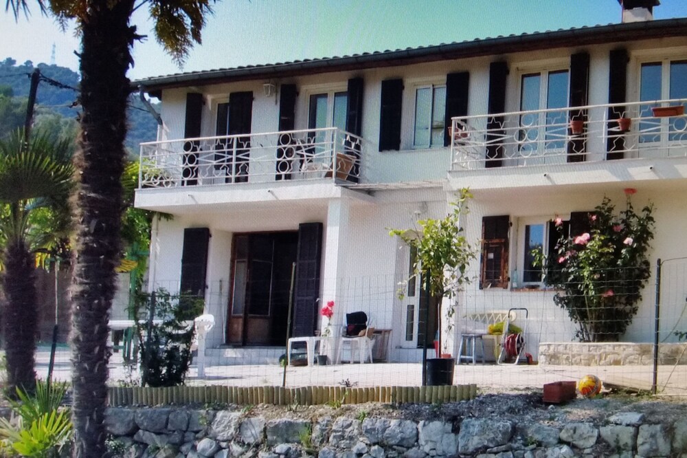 Villa with pool near Nice