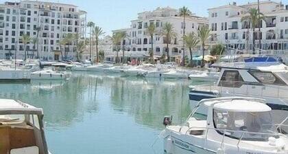 Maison de ville à 3 étages - Jardin privé, 2 piscines communales, tarif spécial du 25/8