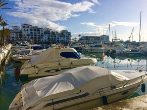 Marina/club náutico