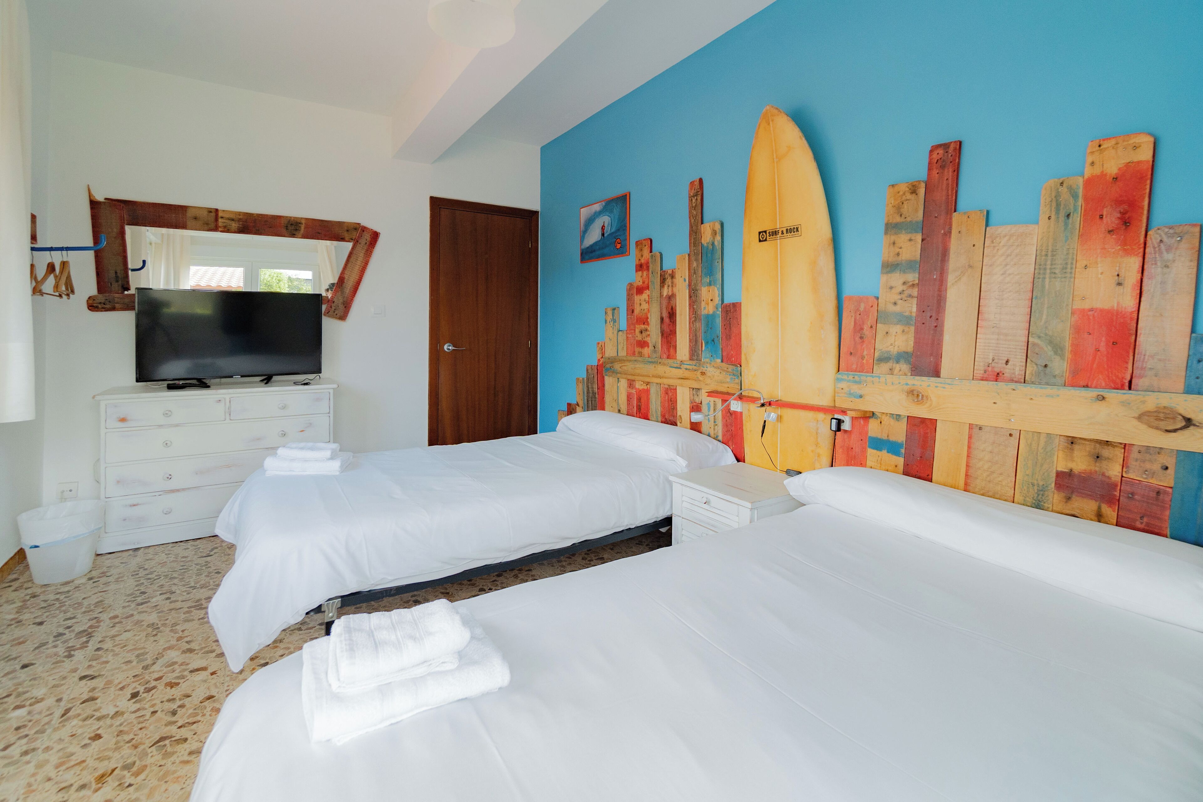 9 slaapkamers, een strijkplank/strijkijzer, gratis wifi, beddengoed