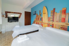 9 chambres, fer et planche à repasser, Wi-Fi gratuit, draps fournis