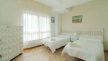 9 bedrooms, iron/ironing board, free WiFi, bed sheets
