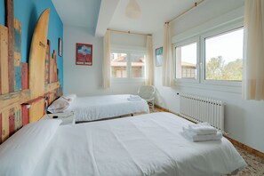 9 chambres, fer et planche Ă repasser, Wi-Fi gratuit, draps fournis