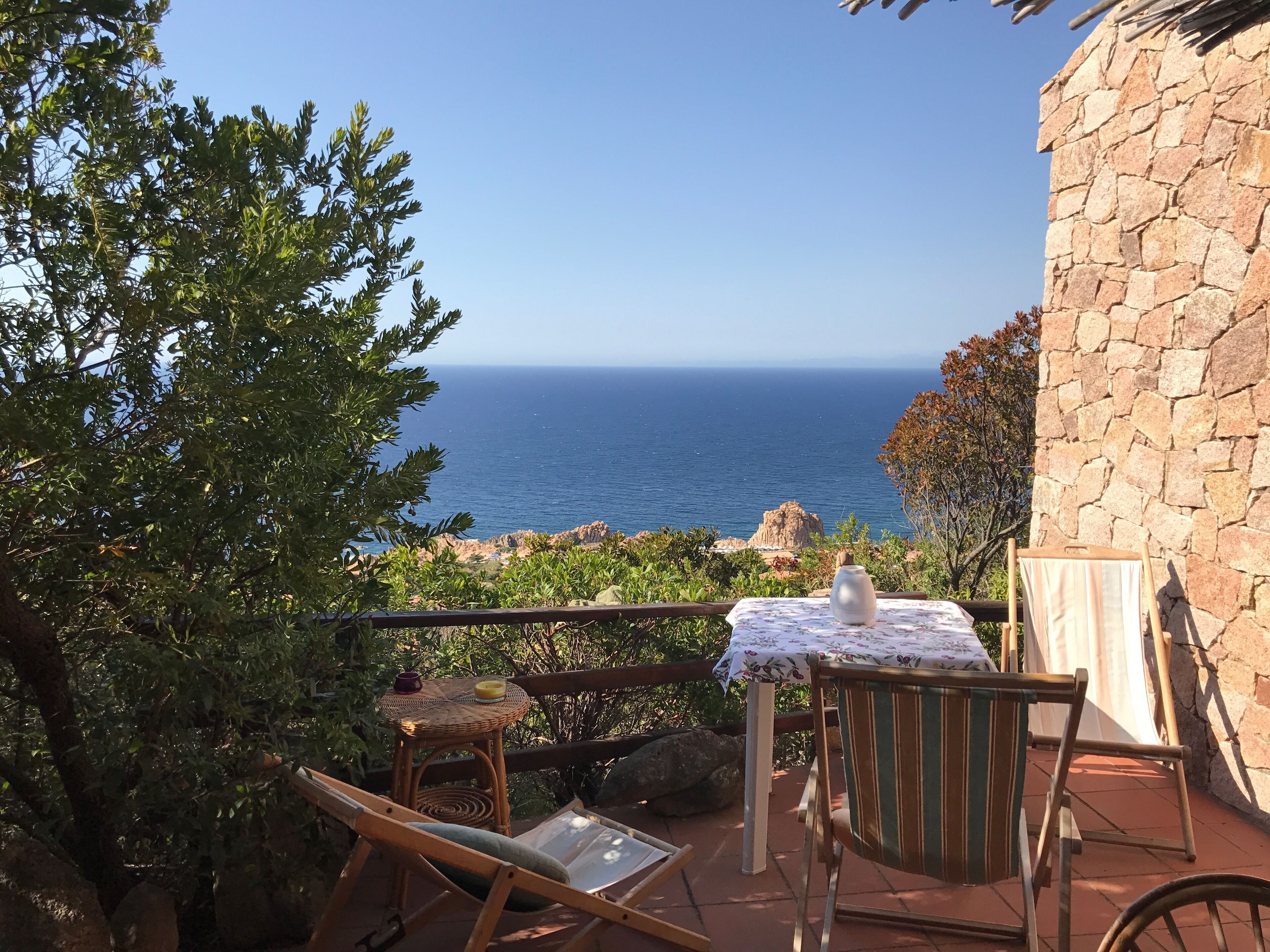 Sardinia, Costa Paradiso: cottage in the green with 180 ° sea view 