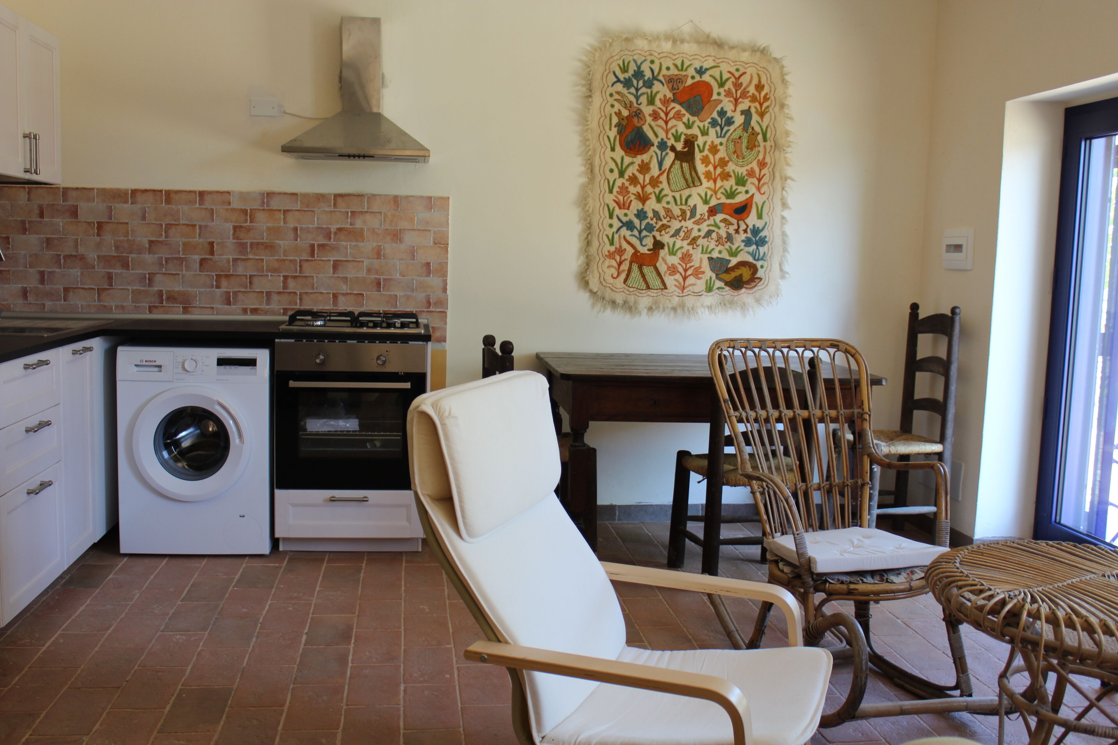 Red apartment in villa with swimming pool between Rome, the Terme dei Papi and Umbria