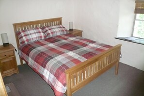 2 soverom, reiseseng for barn, wi-fi og sengetøy