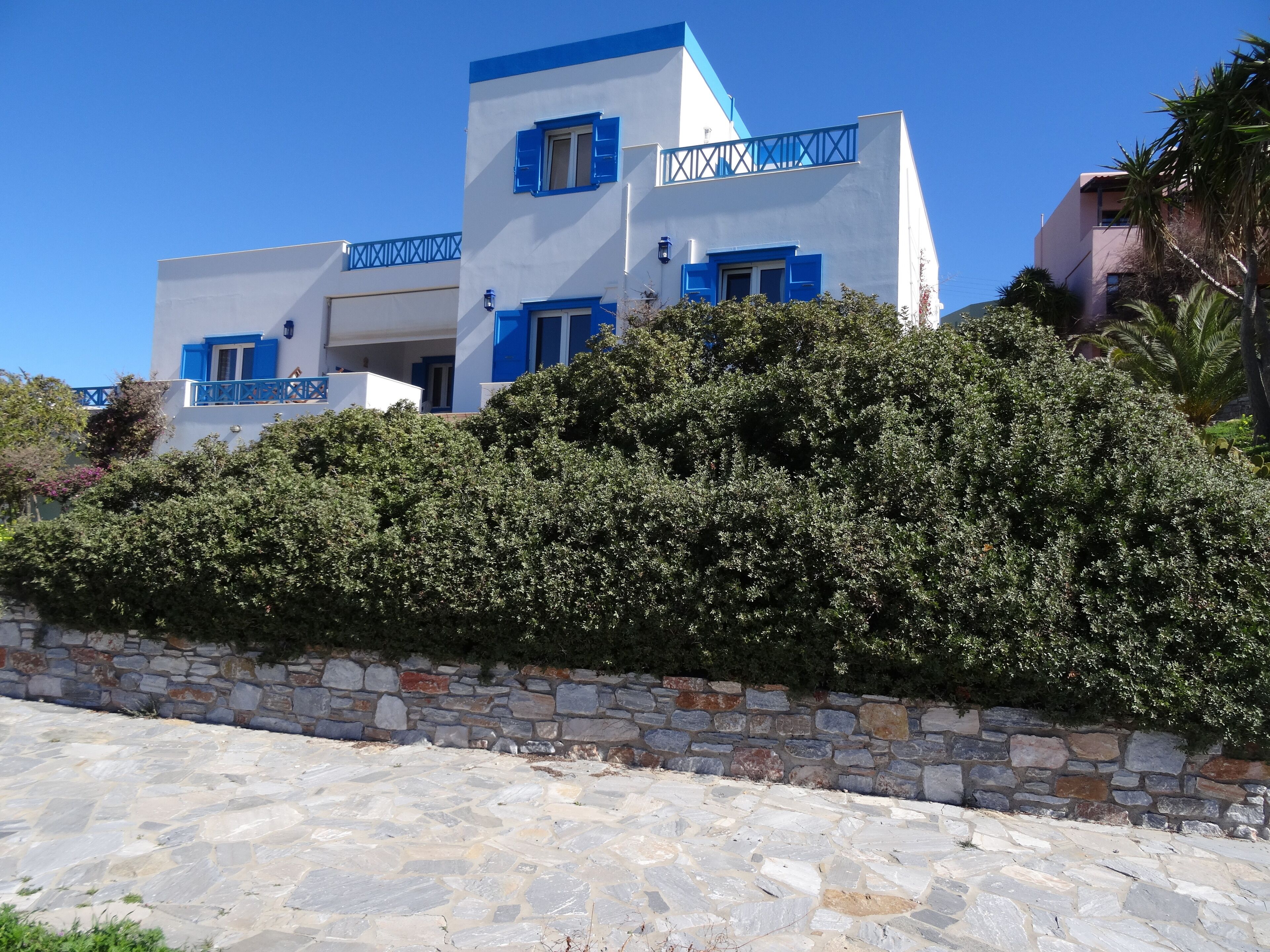 Delagratsia: Appartement in a house  and big garden