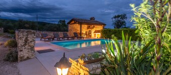 Romantic private villa w/ pool, 3 minutes from the beach, surrounded by nature