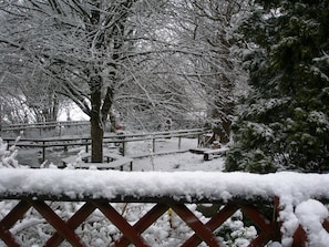 Property grounds - TWINPINES, LLWYNAU FARM, LLANTRISANT - 12 MILES FROM CARDIFF. CF72 8LP. RCT. (Pontyclun)