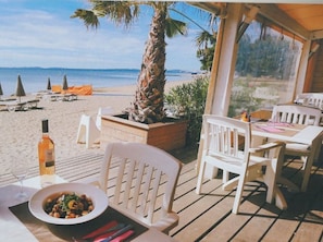 Outdoor dining - Discover Porquerolles island - VILLA 5 STARS - 5min beaches (La Londe-Les-Maures)