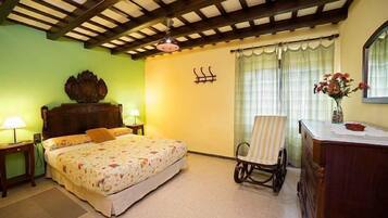 4 chambres, fer et planche Ă repasser, Wi-Fi, draps fournis