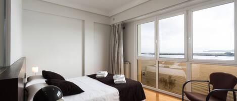 4 habitaciones, tabla de planchar con plancha y wifi gratis