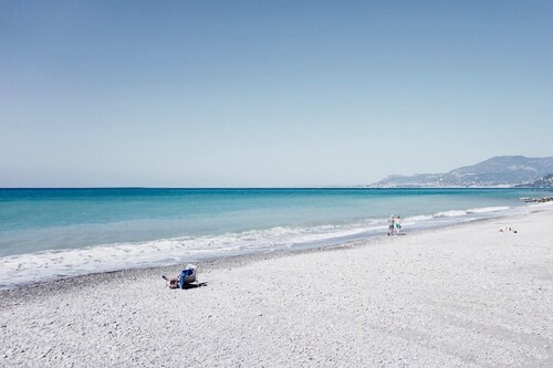 Historic Villa I Garden | Sea 5 min | 6 guests I Private parking