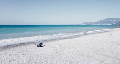 Historic Villa I Garden | Sea 5 min | 6 guests I Private parking