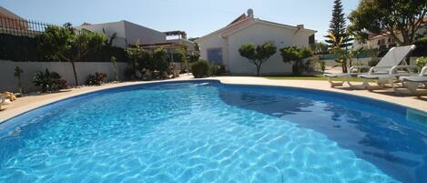 Alberca al aire libre