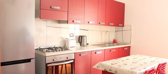 ALGHEROの海と街の近く