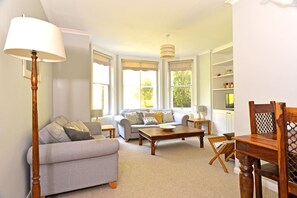 Smart TV, DVD player, books