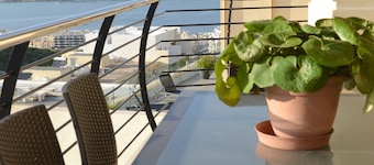 Summer Haven, con vista mozzafiato e piscina privata