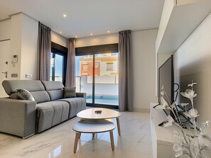 Smart TV - Private pool villa, free wifi, hot tub, roof terrace (Roda)