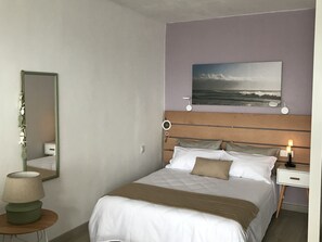 1 chambre, fer et planche Ă repasser, Wi-Fi gratuit, draps fournis