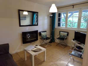 TV, fireplace, DVD player, books - Pretty detached house. not overlooked, swimming pool. near Sarlat/Rocamadour (lachapelle haute)