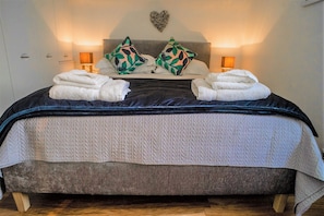 1 chambre, fer et planche Ă repasser, Wi-Fi gratuit, draps fournis