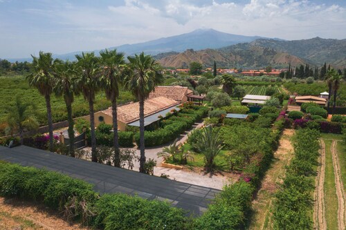 Princely Relais Taormina: Iconic Etna View, Lush Garden & 2 Pools