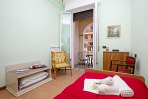 2 chambres, fer et planche à repasser, Wi-Fi gratuit, draps fournis