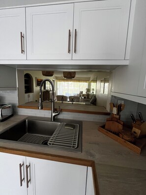 Fridge, microwave, oven, stovetop - NEW Lely Resort Golf Community beautiful condo - bathrooms redone end 2023!!! (Naples)