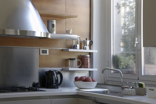 Delightful two-room apartment in the heart of Genoa.