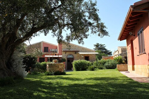 POMEGRANATE HOLIDAY HOME SCIACCA