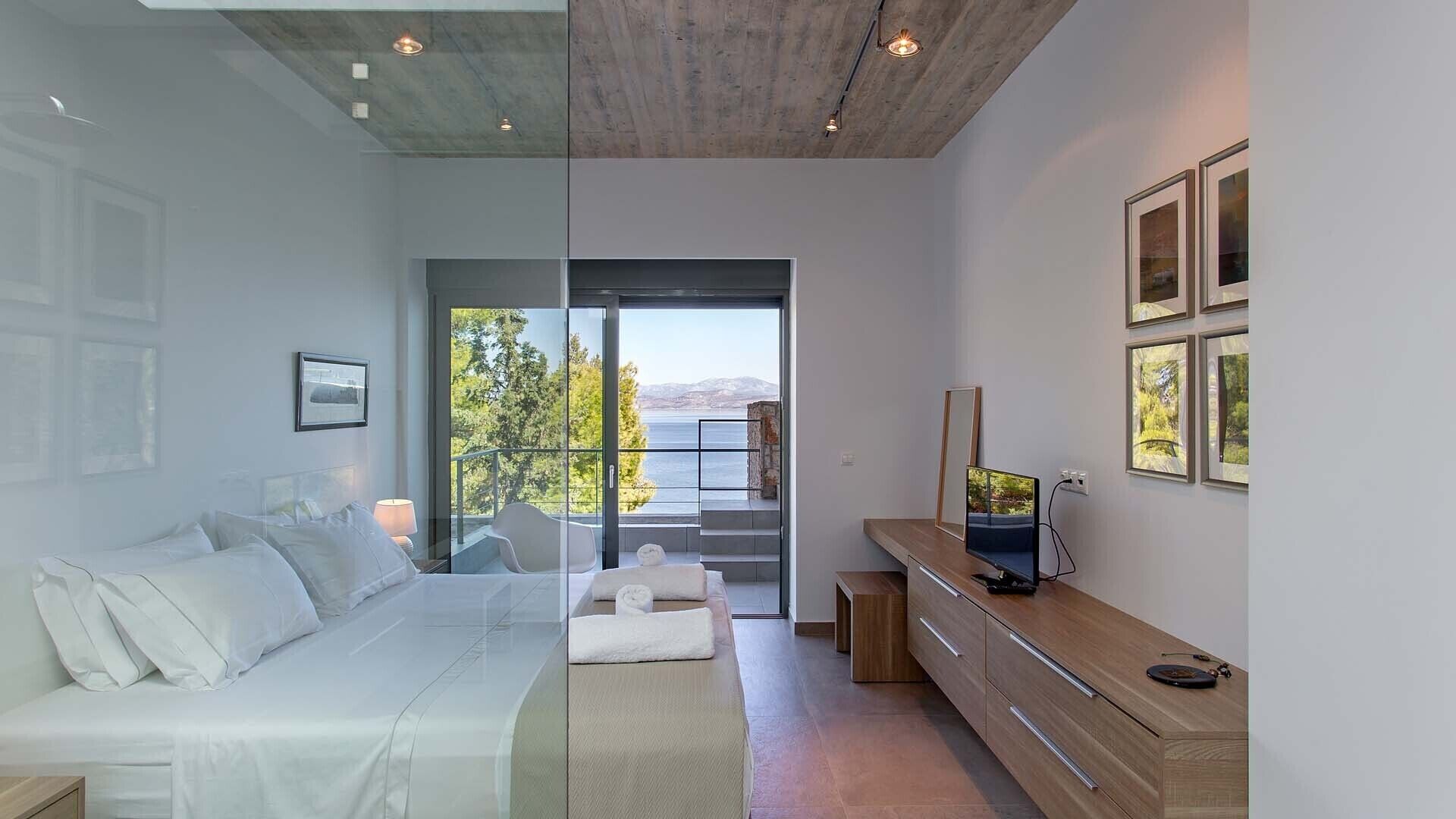 7 habitaciones, escritorio, tabla de planchar con plancha y wifi gratis 