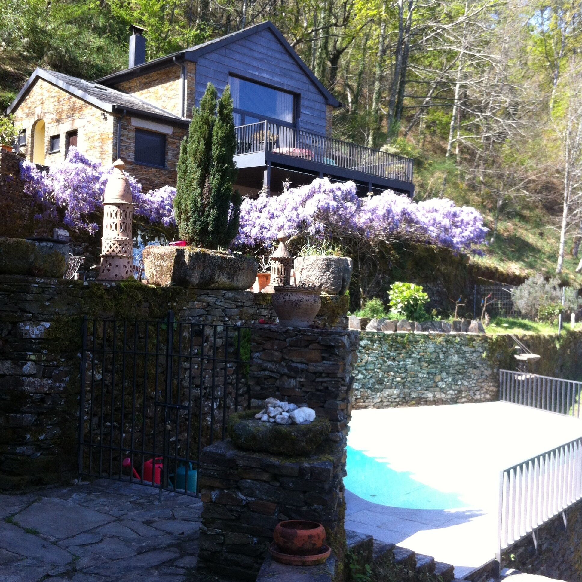 Riverside Accommodation with Pool. <br>