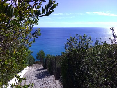 Splendid Villa with private pool and stunning views in Sperlonga, near Rome