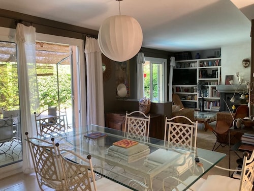 CHARMING HOUSE UNDER THE TREES IN A VERY LARGE GARDEN