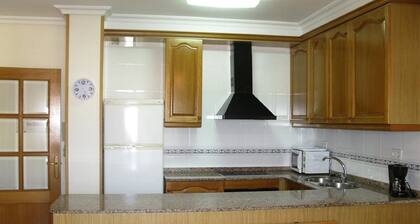 Apartamento con vistas al mar, aire acondicionado, WIFI y a 150m de playa