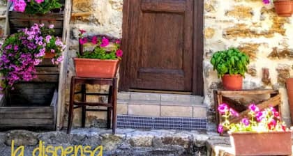 Authentic retreat location in peaceful surroundings and infinite sea views