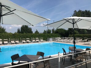 Pool - THE RIVERSIDE SUITE and POOL near VENICE (Mira)
