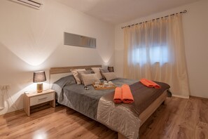 3 Schlafzimmer, Bügeleisen/Bügelbrett, Reisekinderbett, kostenloses WLAN