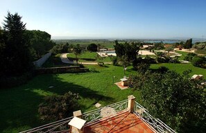Property grounds - Sicily at its best: Beautiful Villa Gialla with pool, close to sandy beaches (Isola di Siracusa)