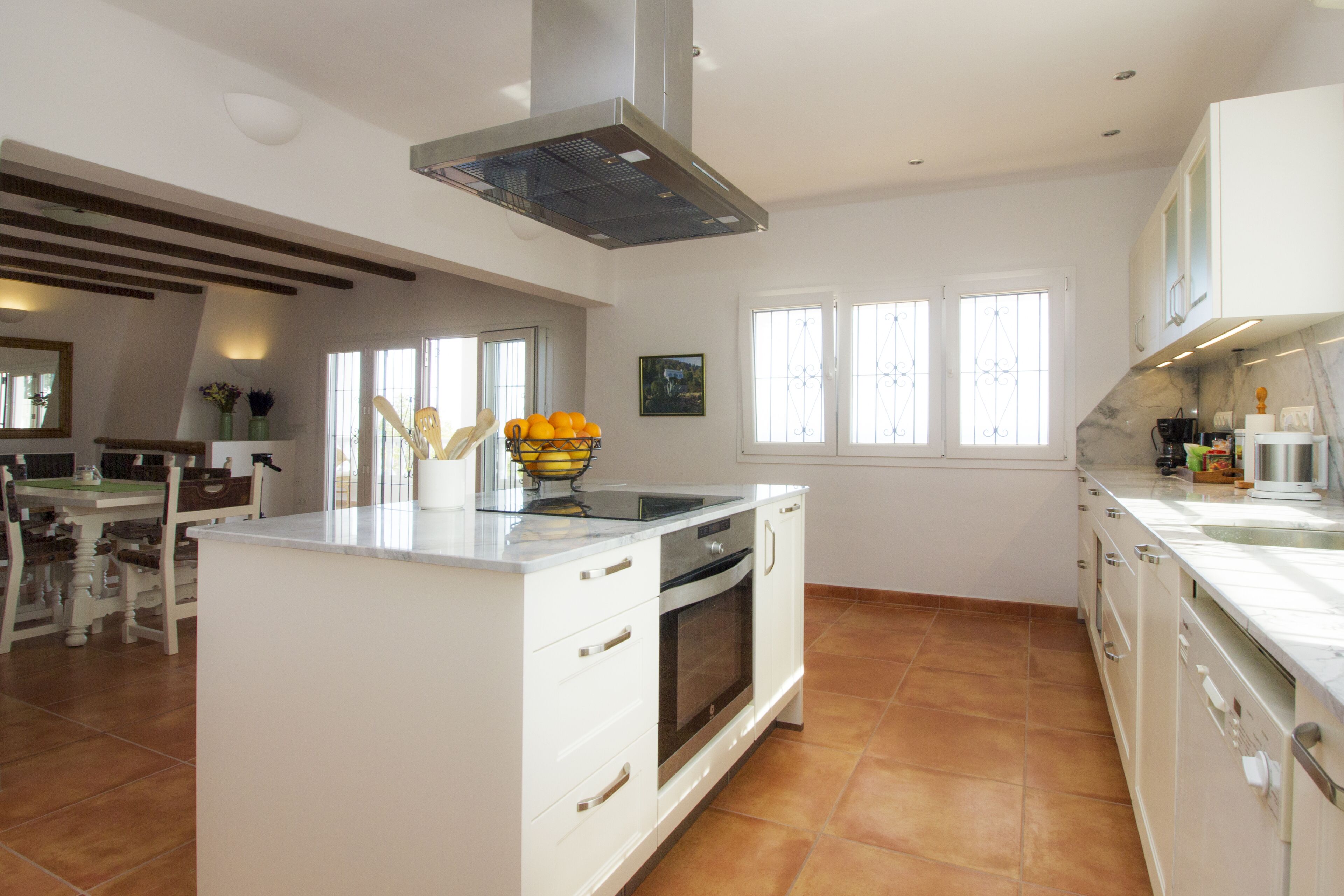 Villa with sea view, private pool, family friendly, near Playa den Bossa, WLAn