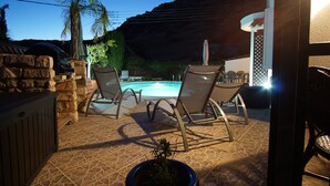 Pool - Villa with priv. Pool, beautiful garden and shady veranda - 5 min to the beach (Peyia)