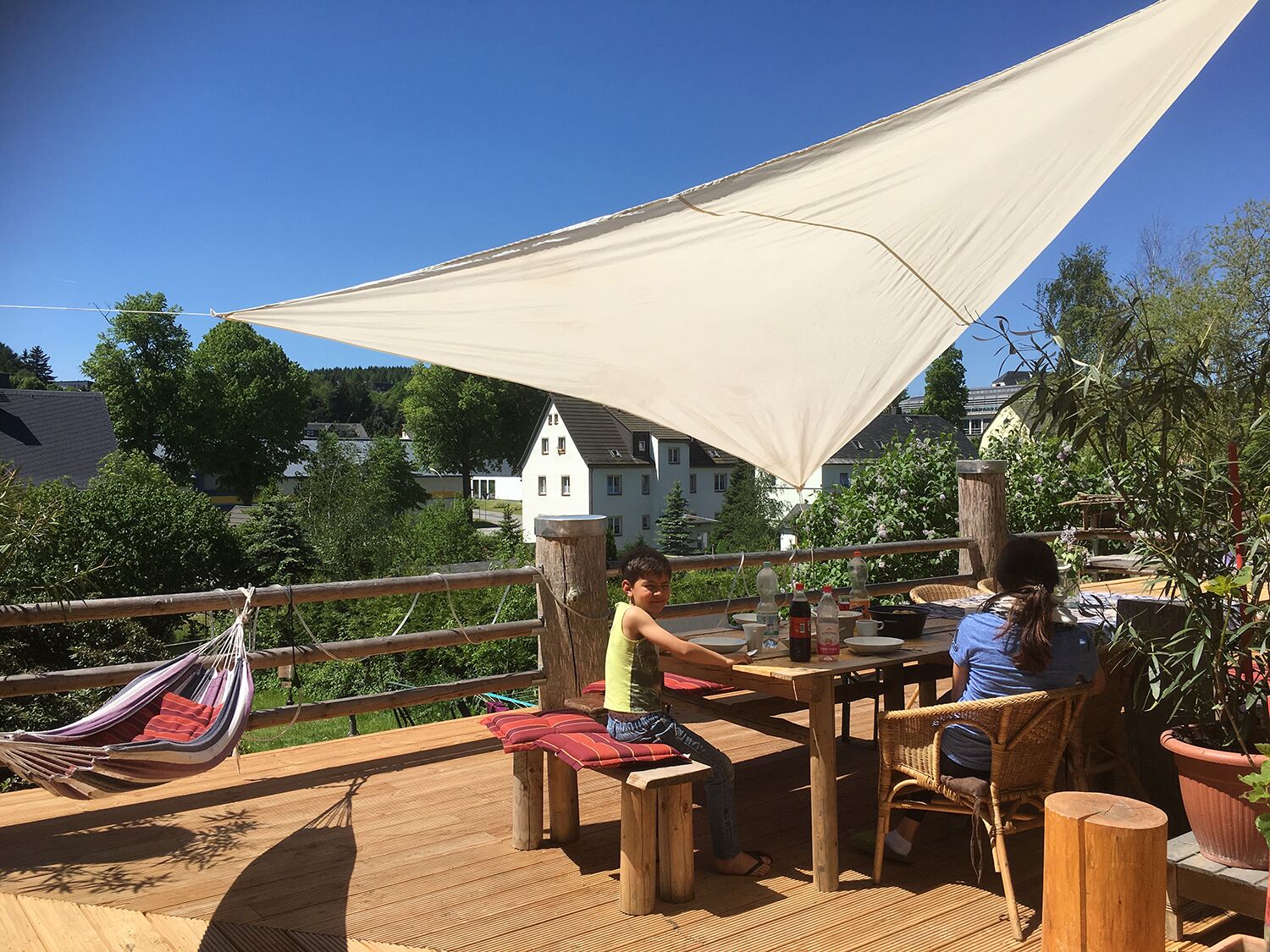 Gemeischafts-Terrasse mit Ausblick