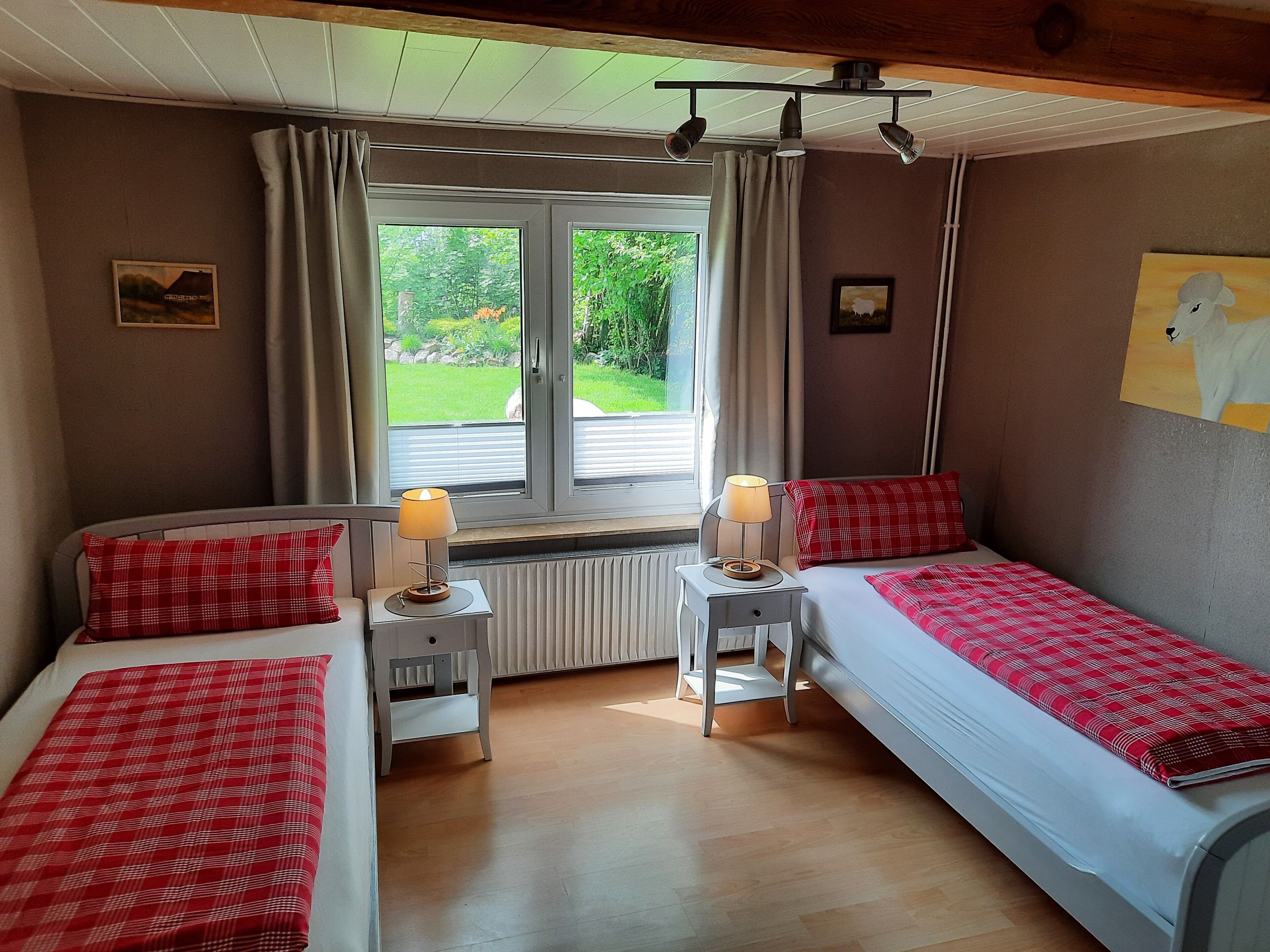 2 Schlafzimmer, Bügeleisen/Bügelbrett, Reisekinderbett, kostenloses WLAN