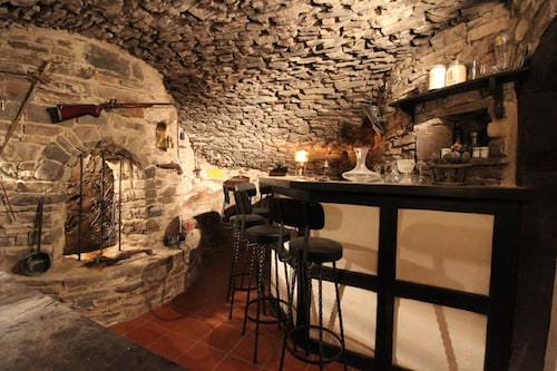 NEW .: "Die kleine Burg", castle bar, infrared cabin, fast WiFi,